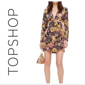 HOST PICK 🌸SUNDAY SALE ❗️Topshop  wrap dress. 4